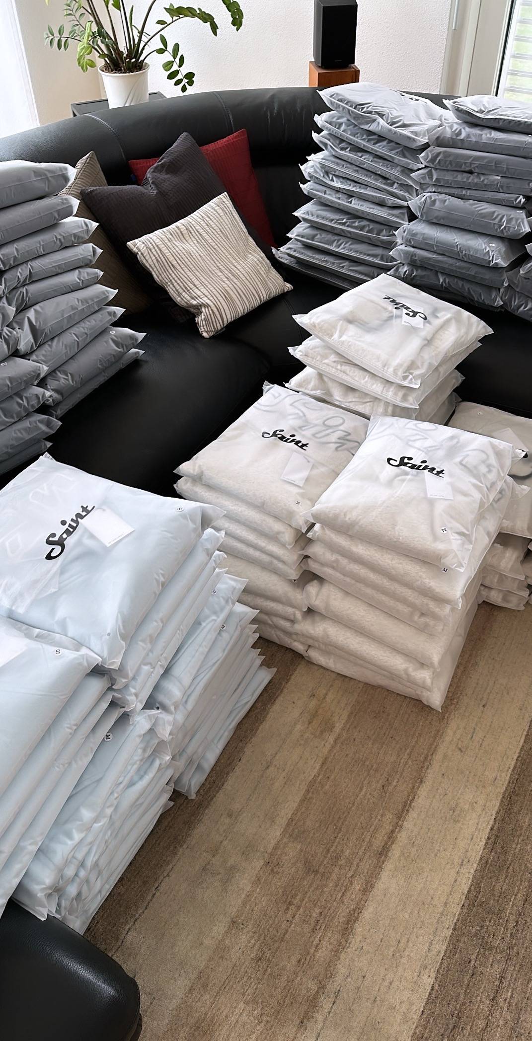 BIEGE SAINT TRACKSUIT™